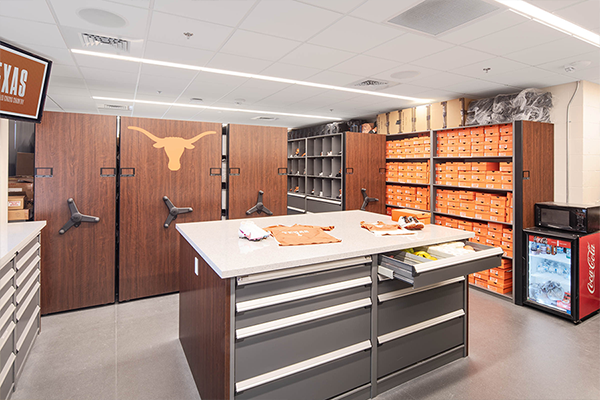 0-higher-education-mithoff-field-house-renovation